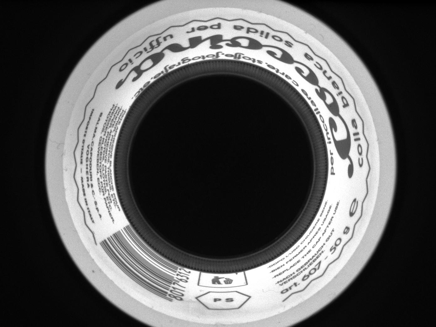 Műanyag tégely képe pericentrikus optikával (fotó: Opto-Engineering)